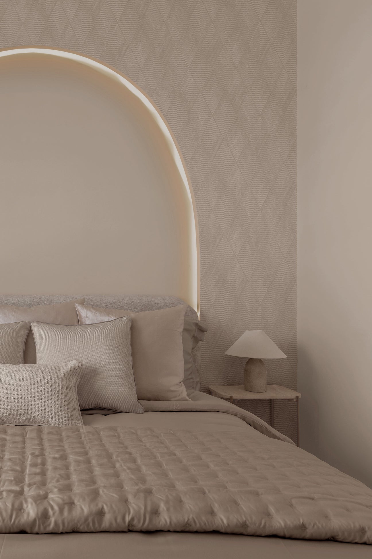 Furnishing Holiday Homes: A Smart Investment in Dubai