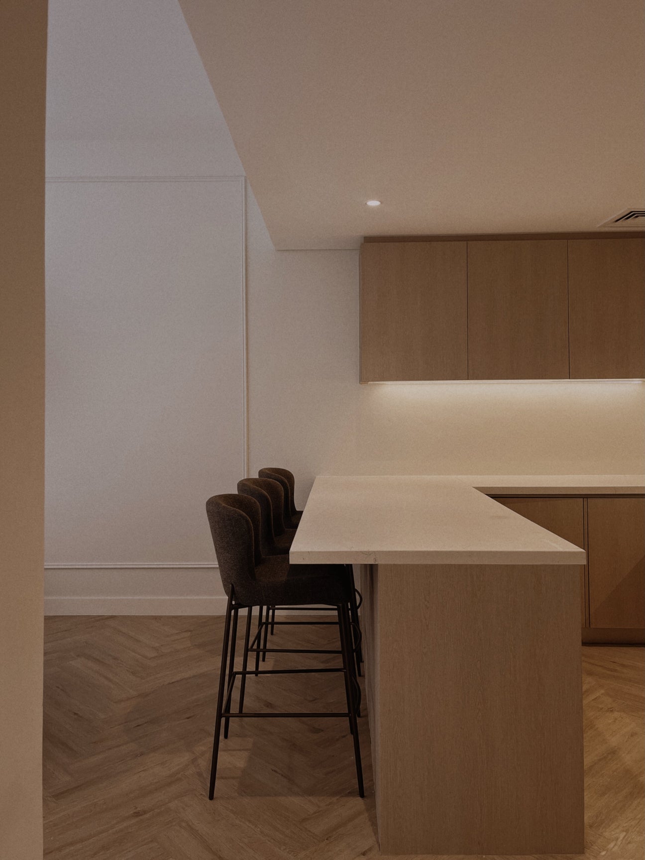 From Gilded Grandeur to Modern Minimalism: The Evolution of Dubai’s Luxury Homes